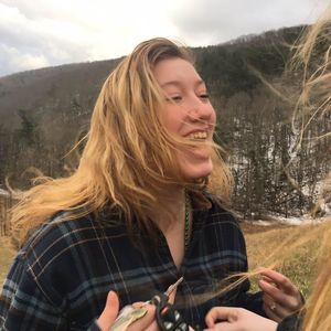 Meet your Posher, Madeleine